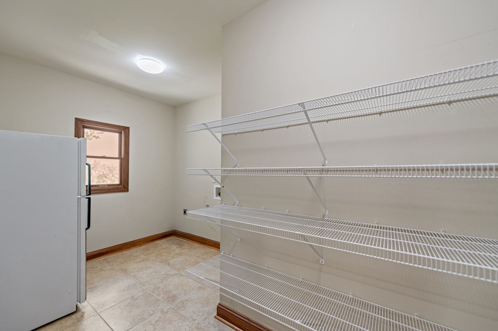 230 W D Court