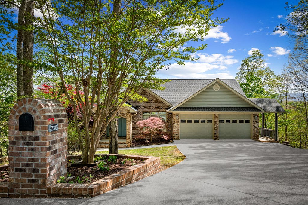 230 W D Court
