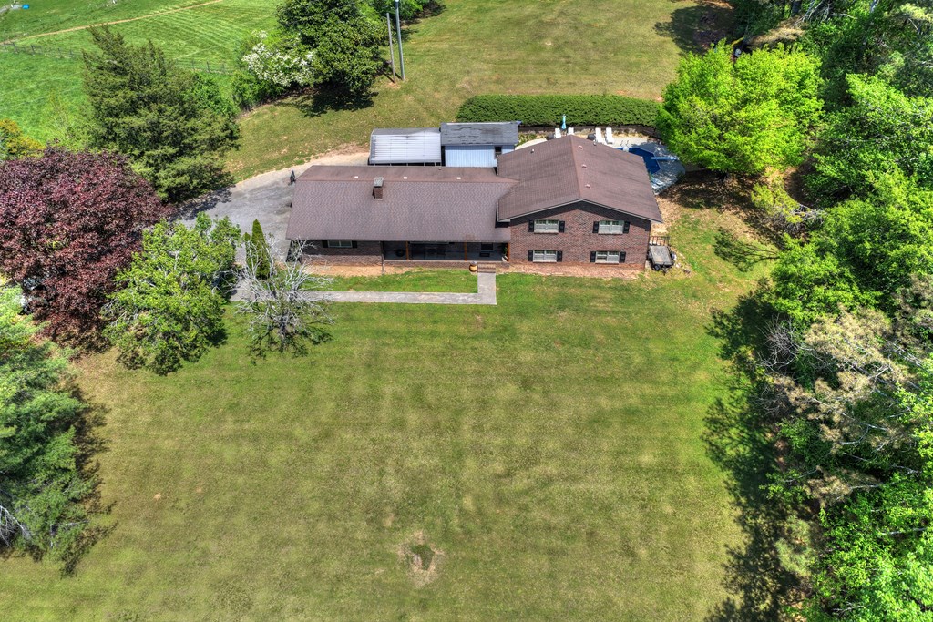 4519 E Highway 52