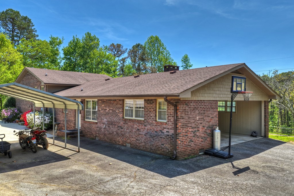 4519 E Highway 52
