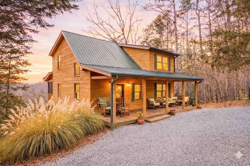 388 Palisade Drive