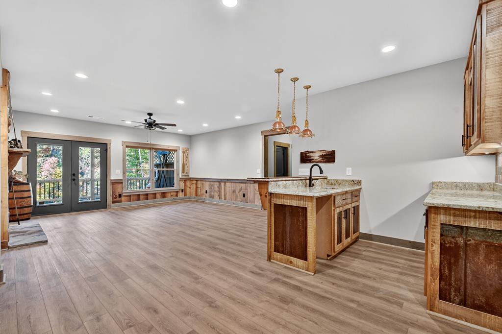 382 Pocaset Drive
