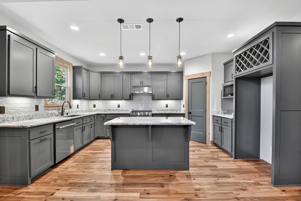 382 Pocaset Drive