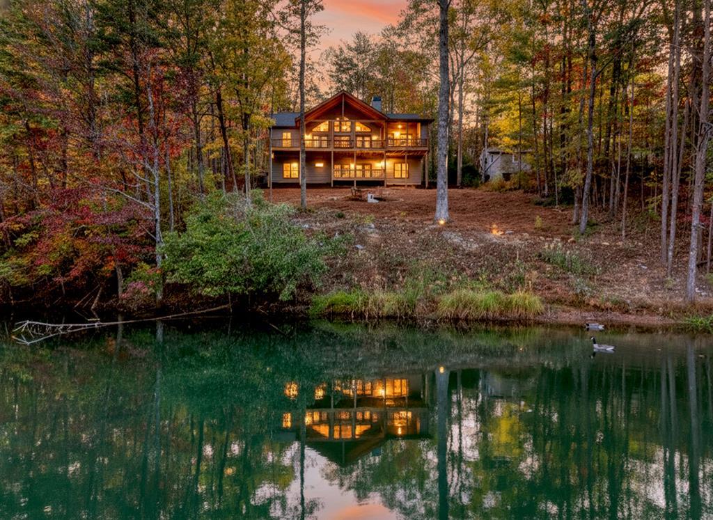 382 Pocaset Drive
