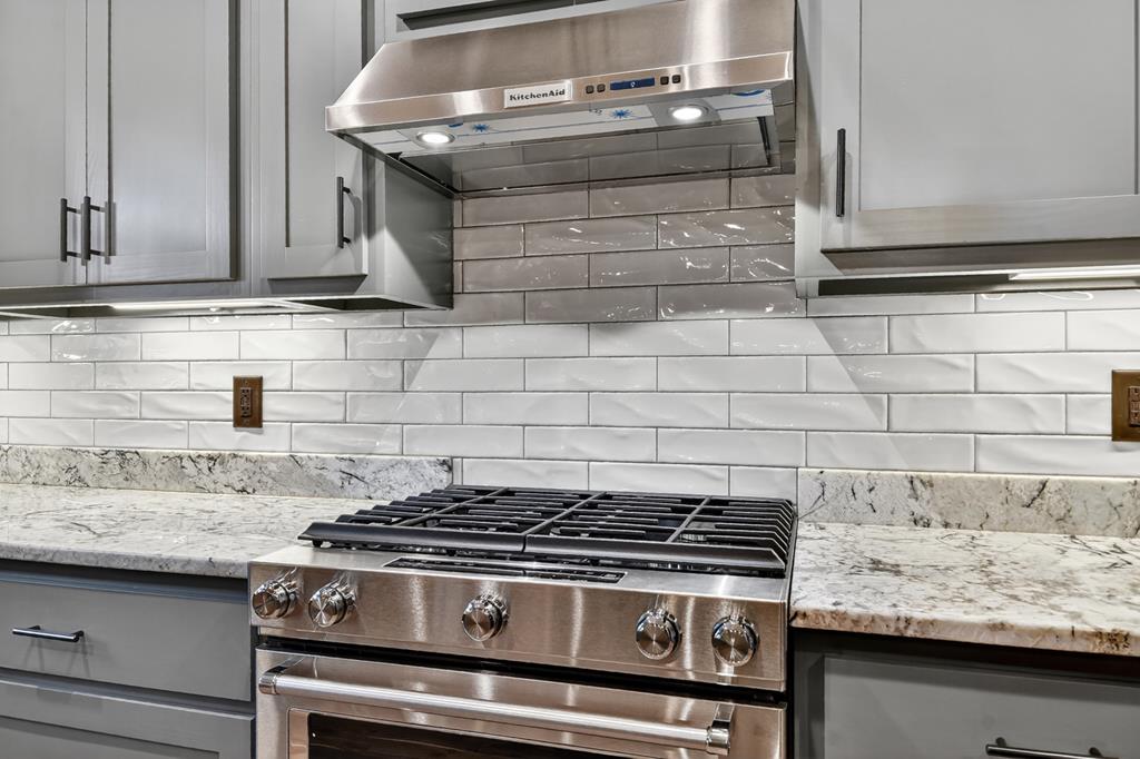 382 Pocaset Drive