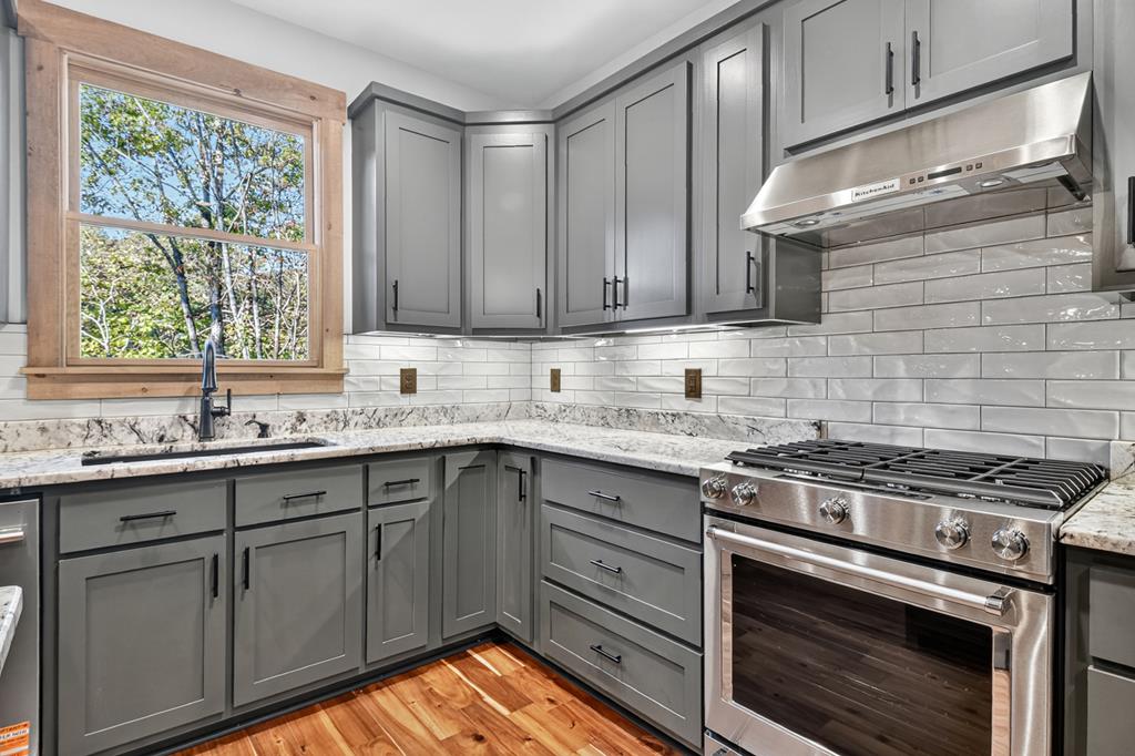 382 Pocaset Drive