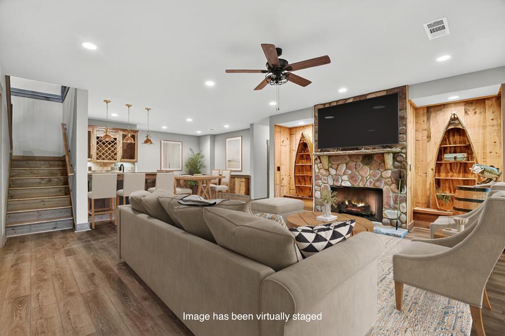 382 Pocaset Drive