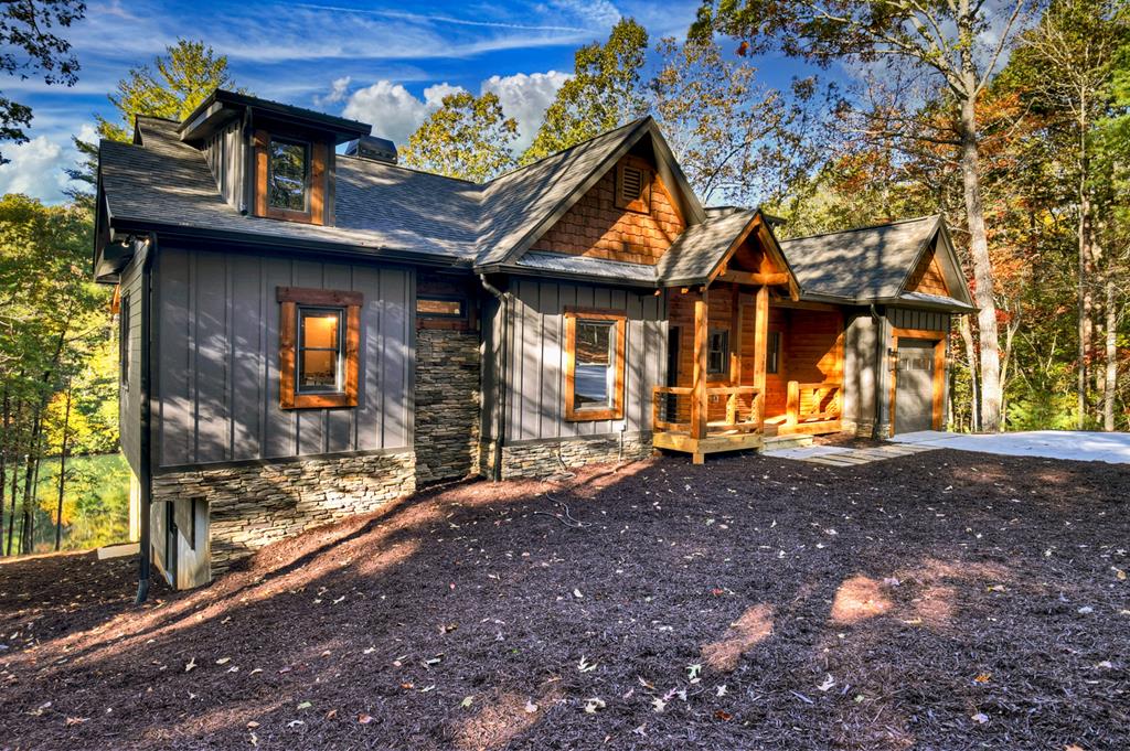 382 Pocaset Drive