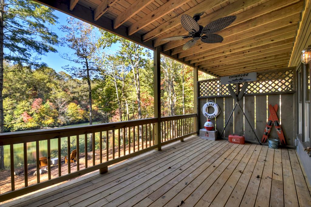 382 Pocaset Drive