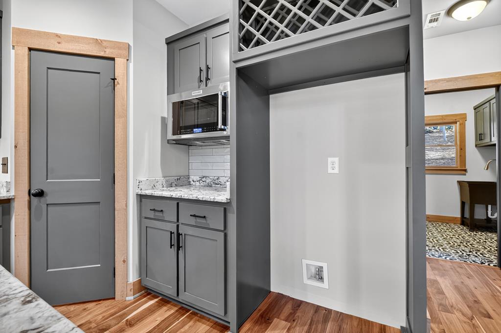 382 Pocaset Drive