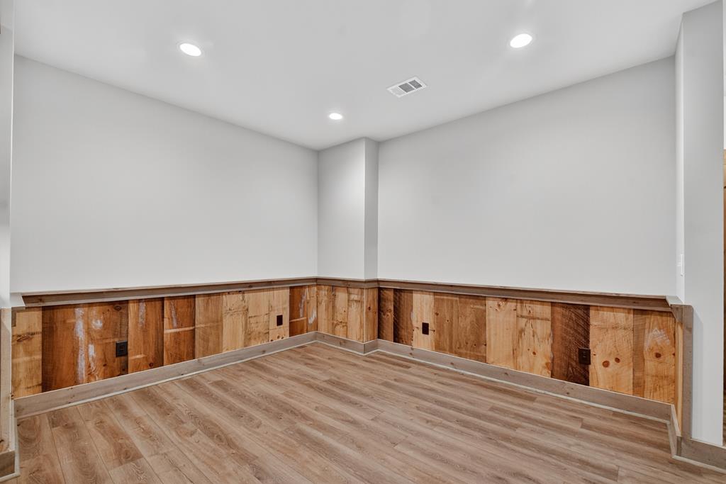 382 Pocaset Drive