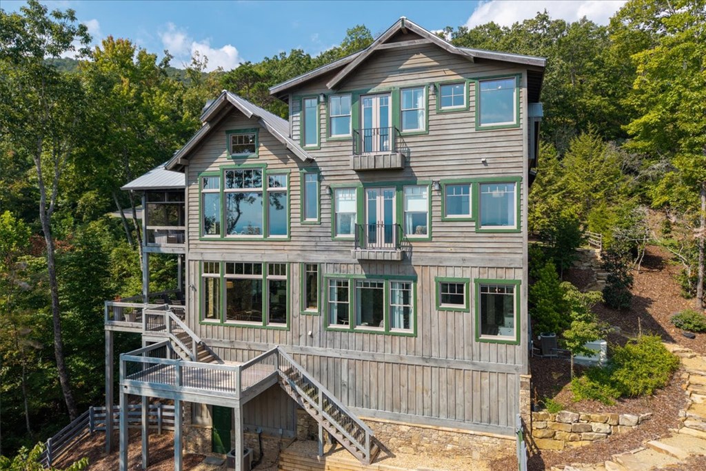 207 Utana Bluffs Trail
