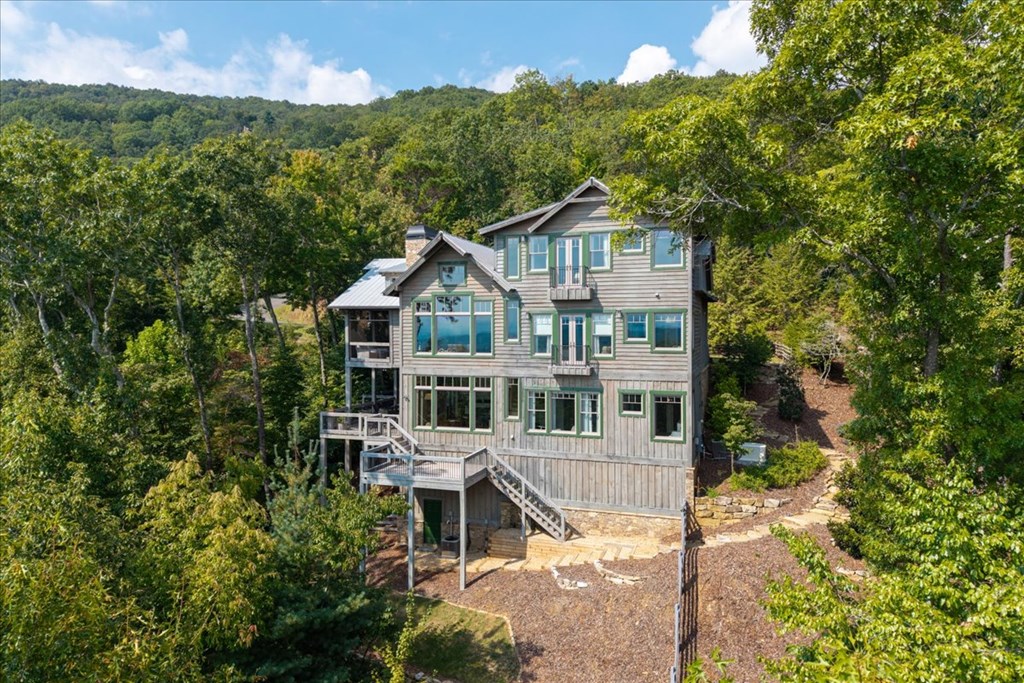 207 Utana Bluffs Trail