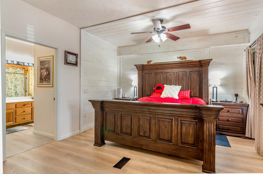 233 Ivy Ridge