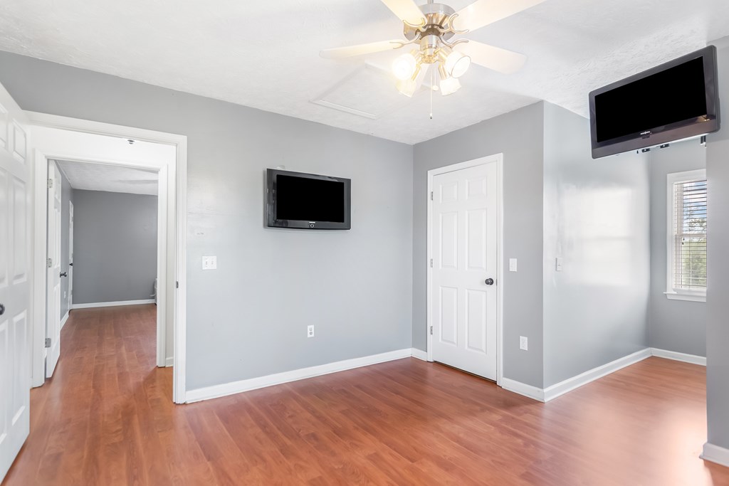 233 Ivy Ridge