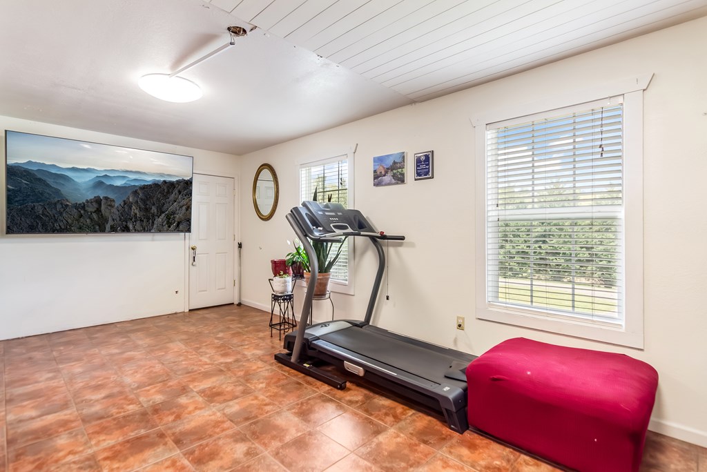 233 Ivy Ridge