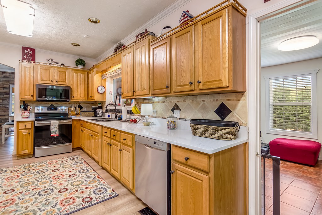 233 Ivy Ridge