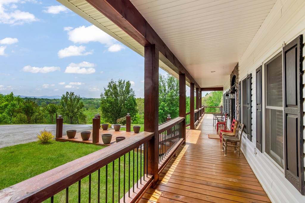 233 Ivy Ridge