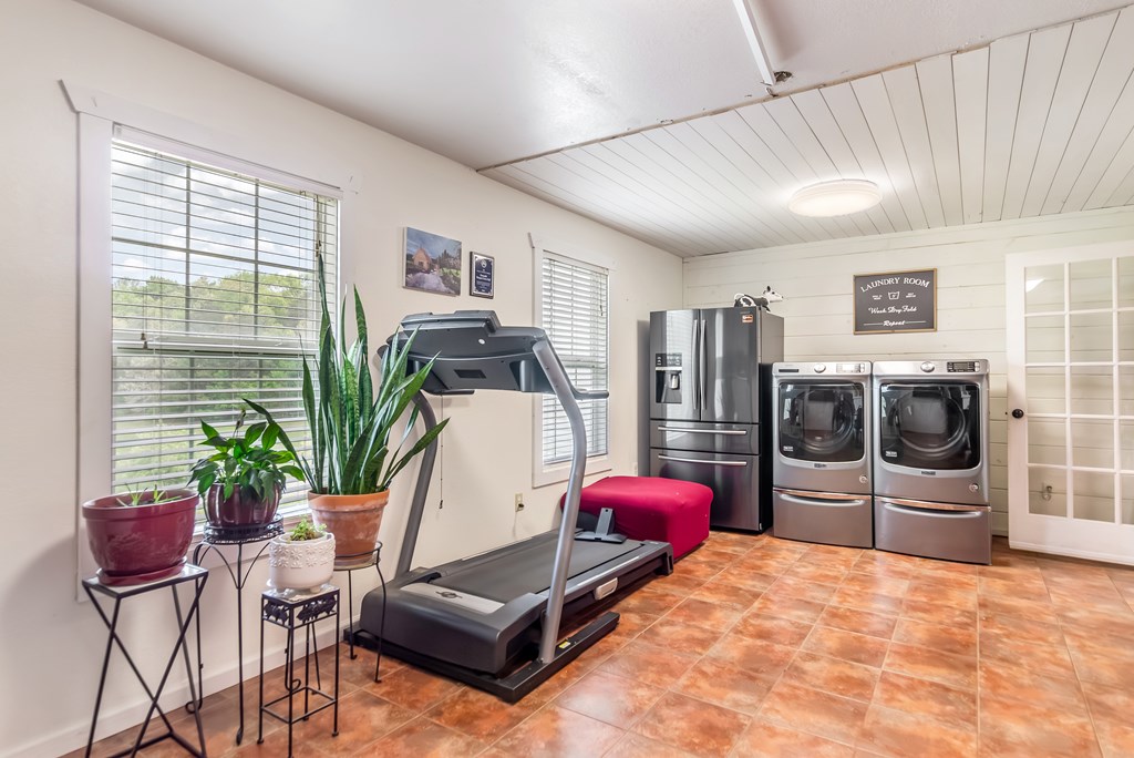 233 Ivy Ridge