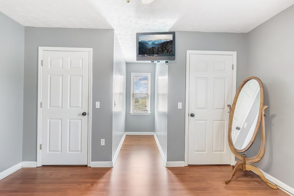 233 Ivy Ridge