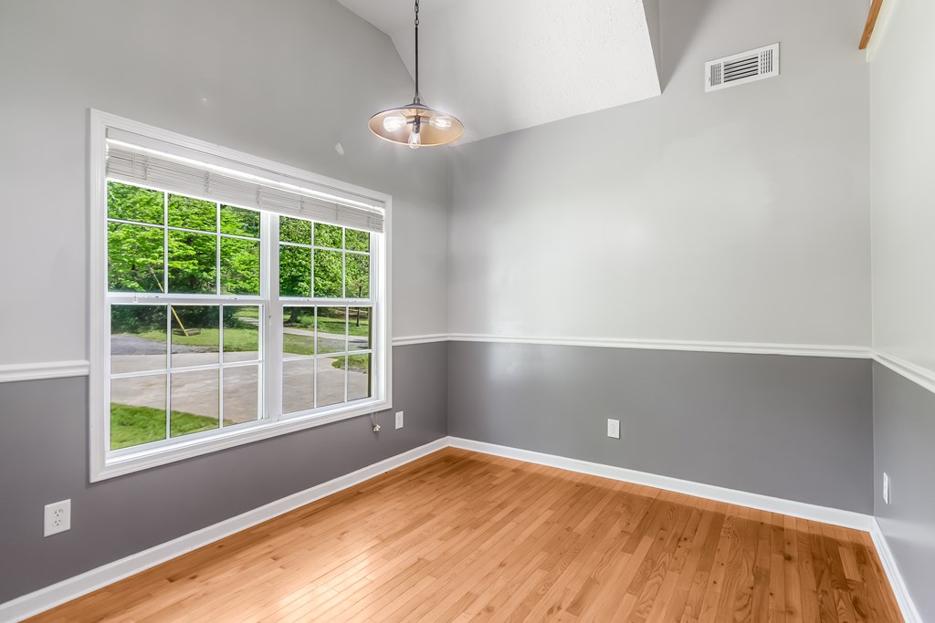 1304 Dalrymple Circle