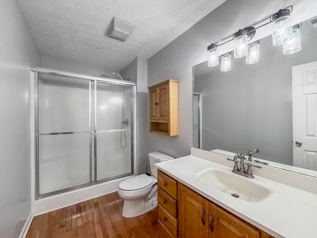 1304 Dalrymple Circle