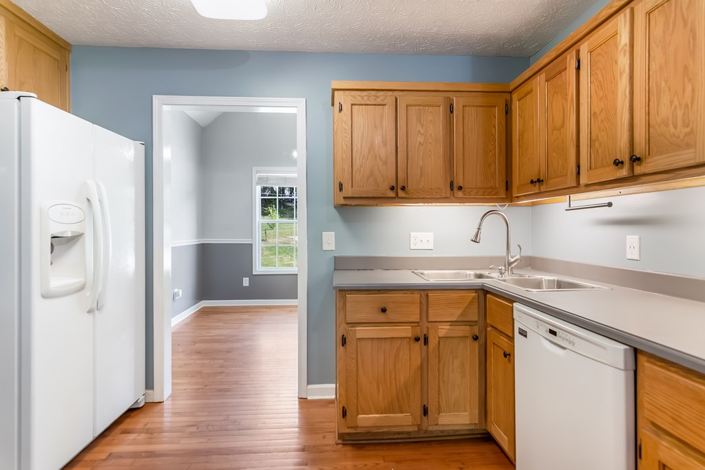 1304 Dalrymple Circle