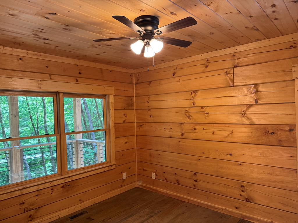 122 Laurel Creek Drive
