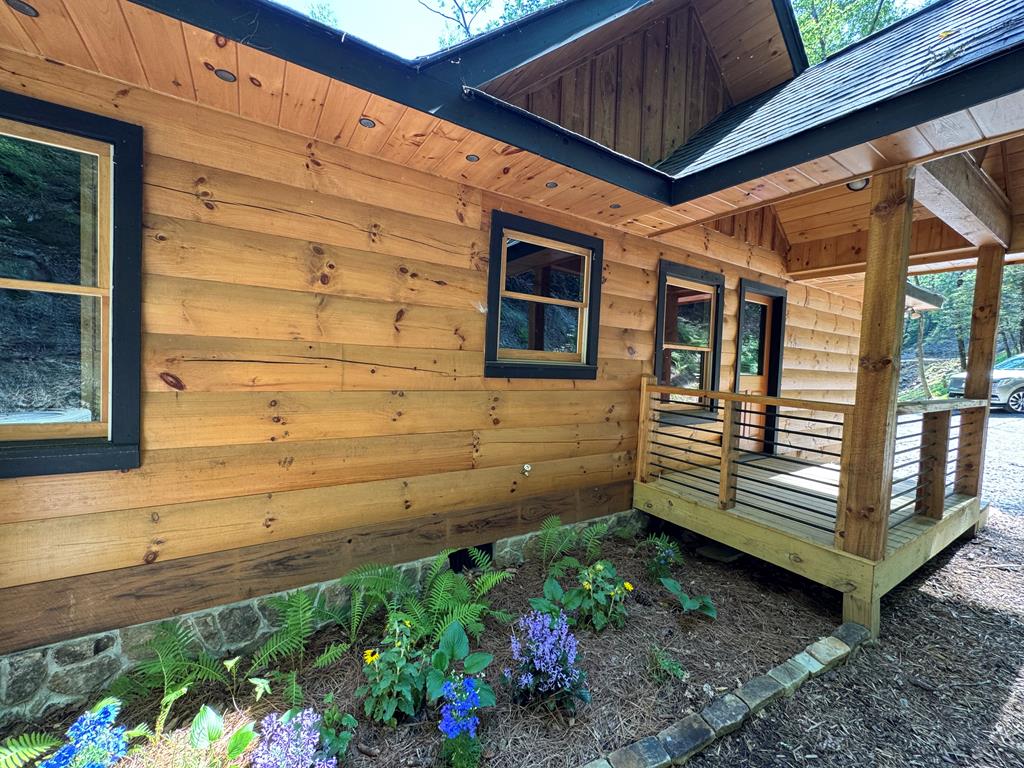 122 Laurel Creek Drive