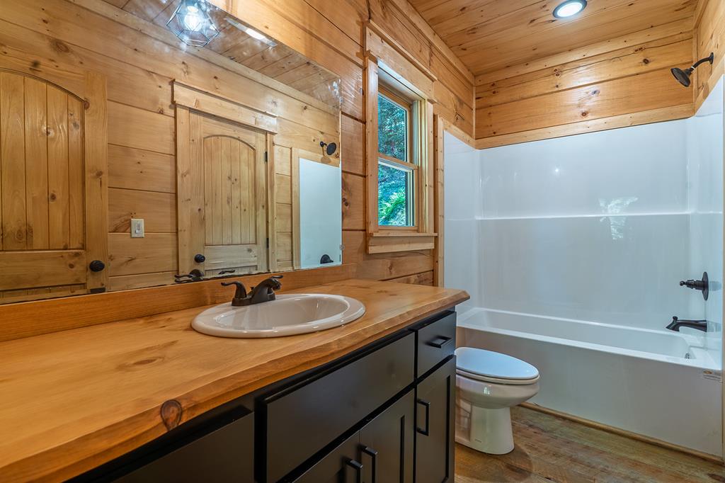122 Laurel Creek Drive