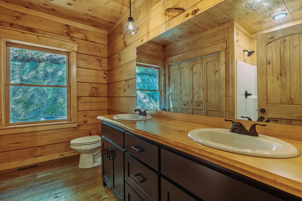 122 Laurel Creek Drive