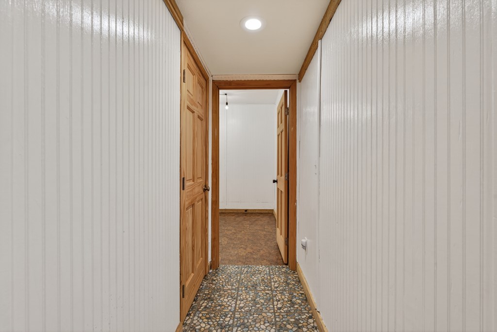 19 The Forest Road