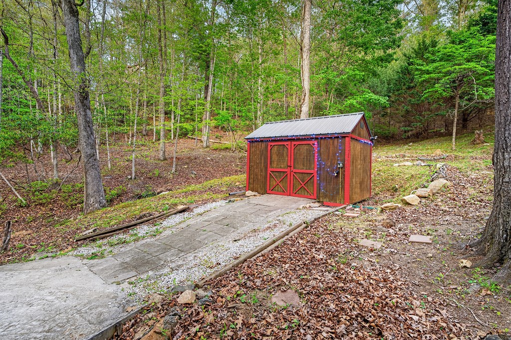 19 The Forest Road