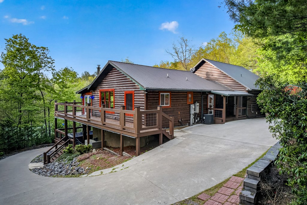 19 The Forest Road