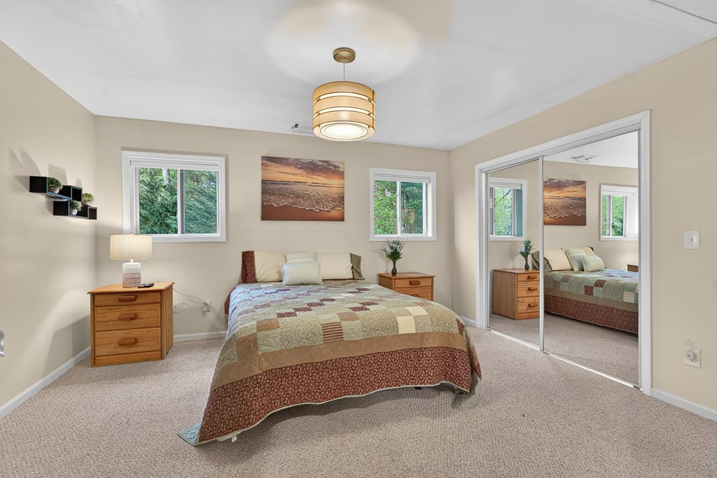 19 The Forest Road