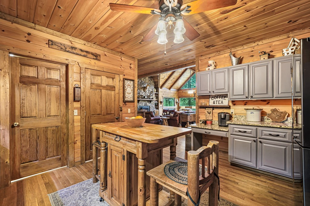 58 River Road