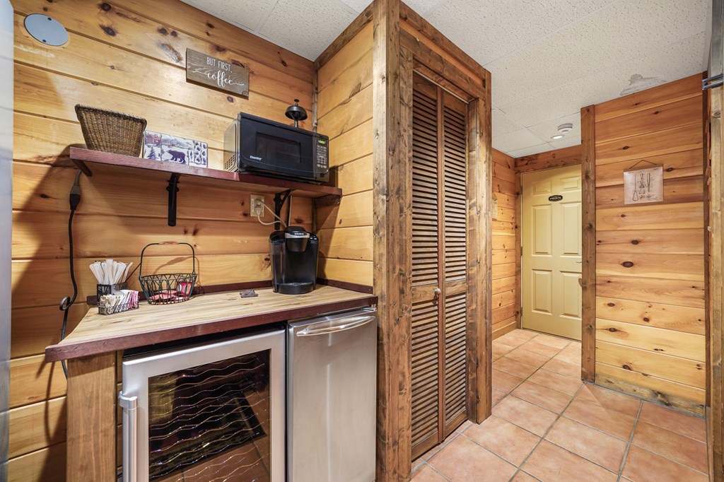58 River Road