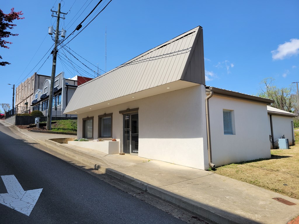 37 Court Street