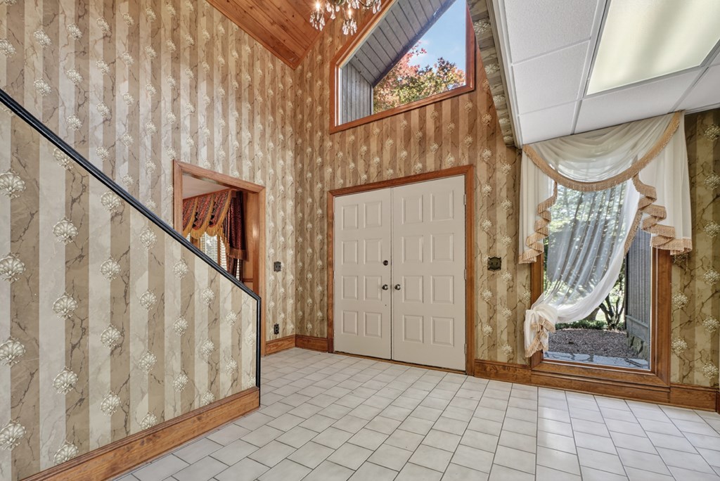 196 Westwoods Drive
