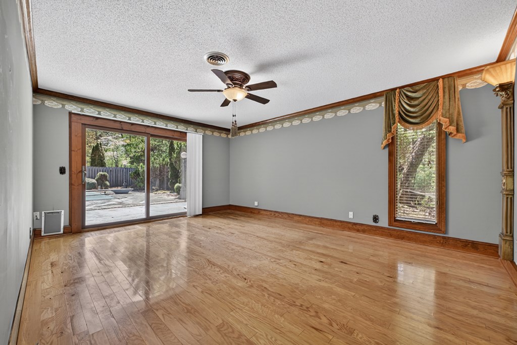 196 Westwoods Drive