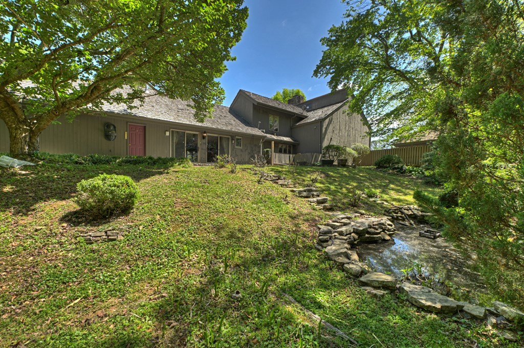196 Westwoods Drive