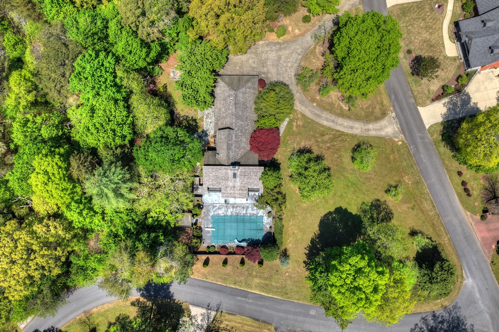 196 Westwoods Drive