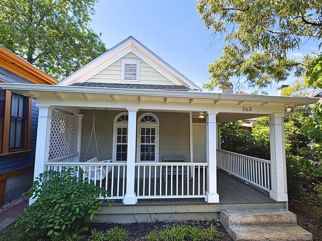 563 Auburn Avenue