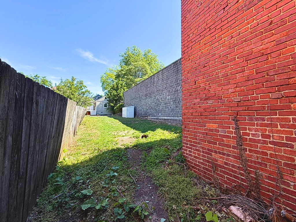 563 Auburn Avenue