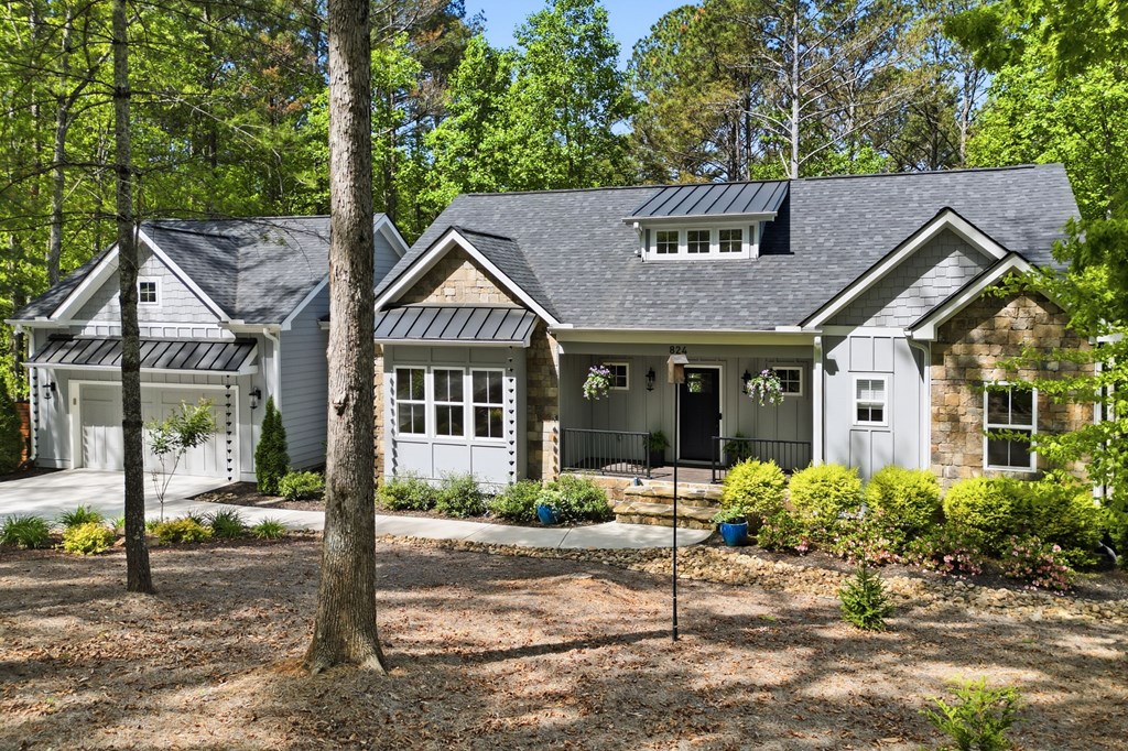824 Bridge Road