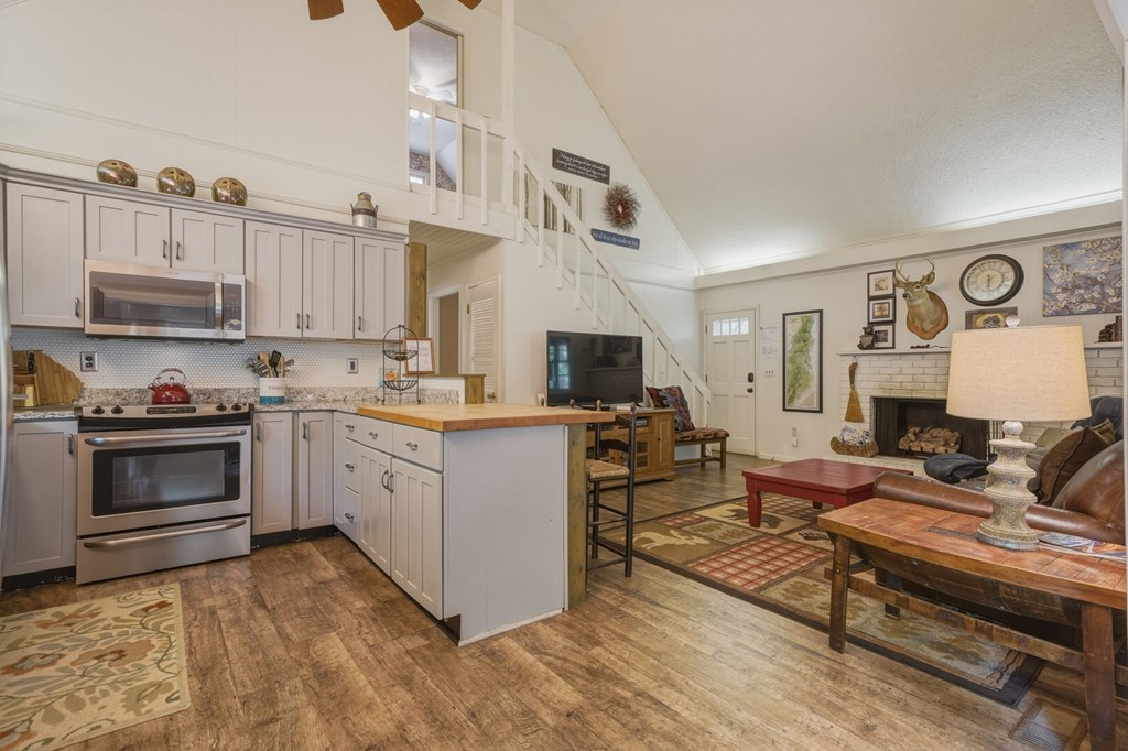 53 Laurel Ridge Drive