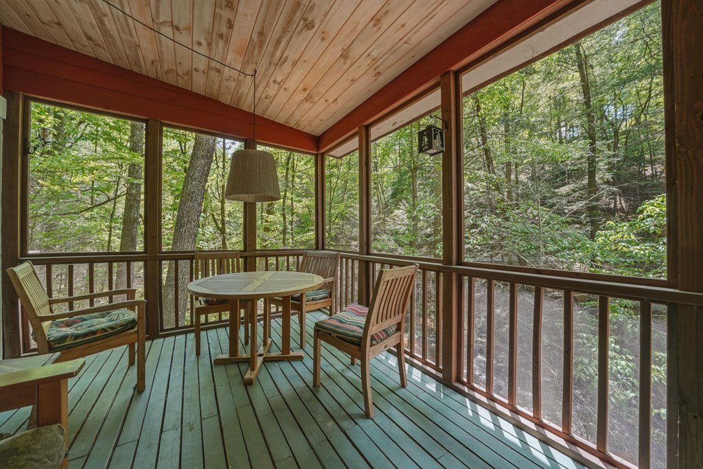 53 Laurel Ridge Drive
