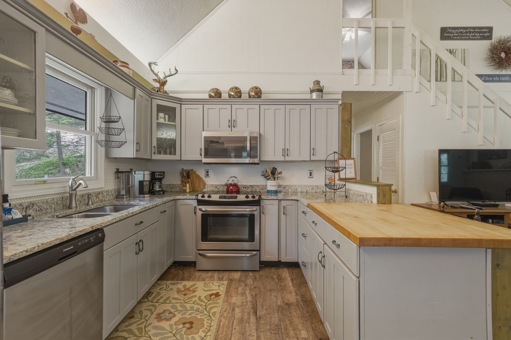 53 Laurel Ridge Drive