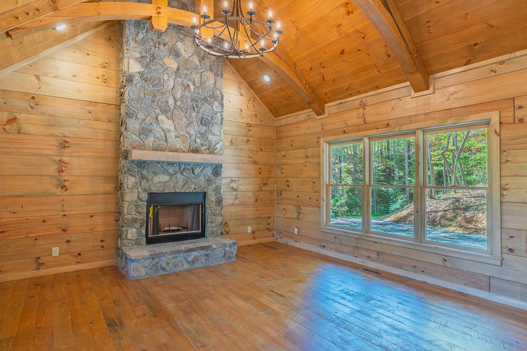 85 Moreland Trail
