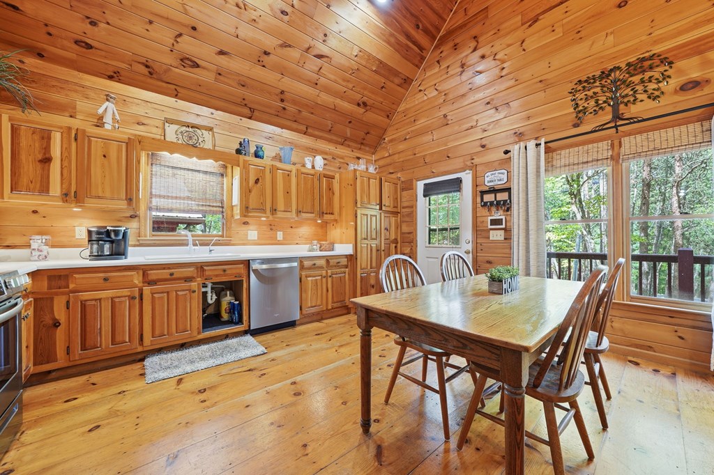 105 Blackberry Falls Court